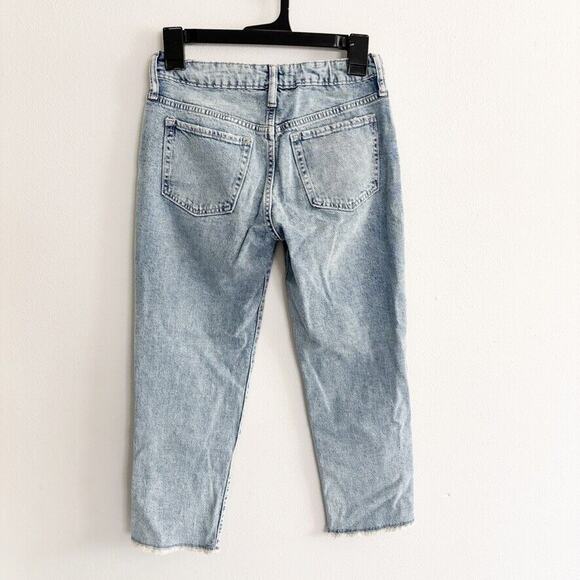Gap Girlfriend Girls' Sz 14 Distressed Relaxed Fit Raw Hem Button Fly Jeans - Picture 2 of 13